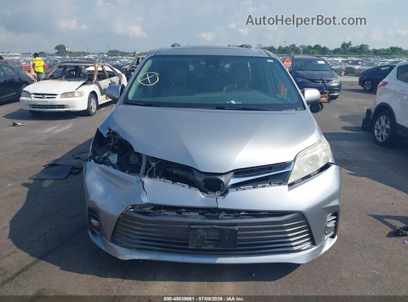 5TDYZ3DC0JS929781 2018 TOYOTA SIENNA White Вид щитка приладів