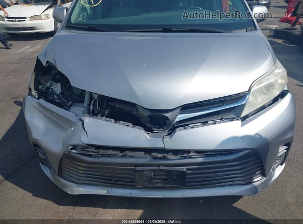 5TDYZ3DC0JS929781 2018 TOYOTA SIENNA White Вид спереду