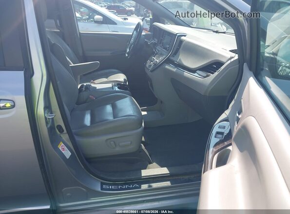 5TDYZ3DC0JS929781 2018 TOYOTA SIENNA White Вид салону спереду