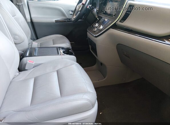 5TDYZ3DC0JS933541 2018 TOYOTA SIENNA Pewter Вид салону спереду