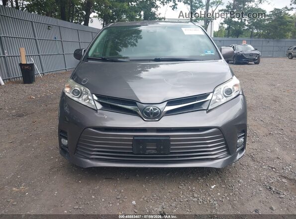 5TDYZ3DC0JS949223 2018 TOYOTA SIENNA Gray Widok zestawu wskaźników