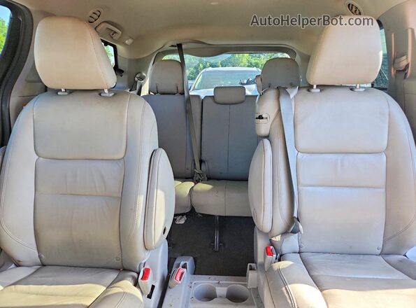 5TDYZ3DC0LS060151 2020 TOYOTA SIENNA Black Rear seats view