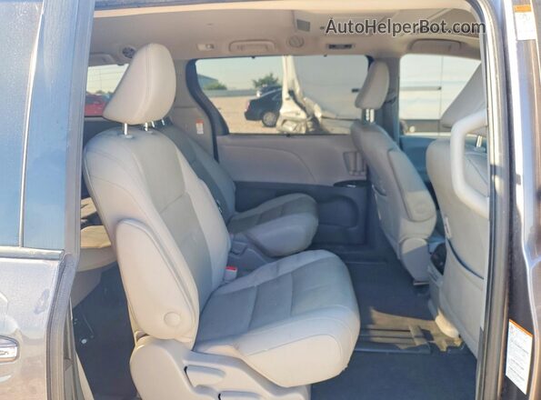 5TDYZ3DC0LS072641 2020 TOYOTA SIENNA Gray Rear interior view