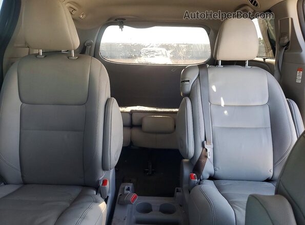 5TDYZ3DC0LS072641 2020 TOYOTA SIENNA Gray Rear seats view