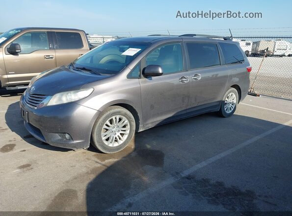 5TDYZ3DC1HS814133 2017 TOYOTA SIENNA Gray Przód lewy