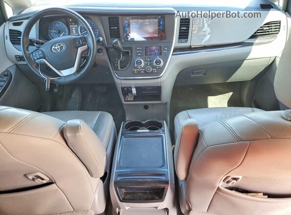 5TDYZ3DC2HS835119 2017 TOYOTA SIENNA Black Widok deski rozdzielczej