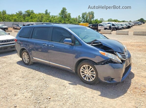 5TDYZ3DC2HS874440 2017 TOYOTA SIENNA Blue Front right