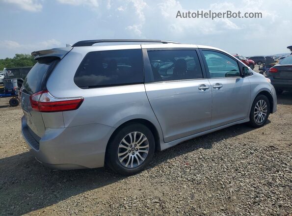 5TDYZ3DC2JS910813 2018 TOYOTA SIENNA Silver Trasero derecho