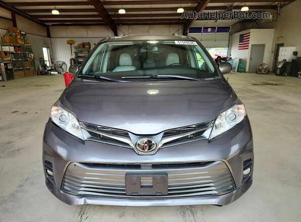 5TDYZ3DC2JS944783 2018 TOYOTA SIENNA Gray Widok z przodu