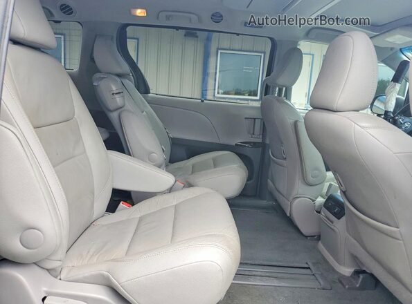 5TDYZ3DC3HS858991 2017 TOYOTA SIENNA Black Vista interior trasera