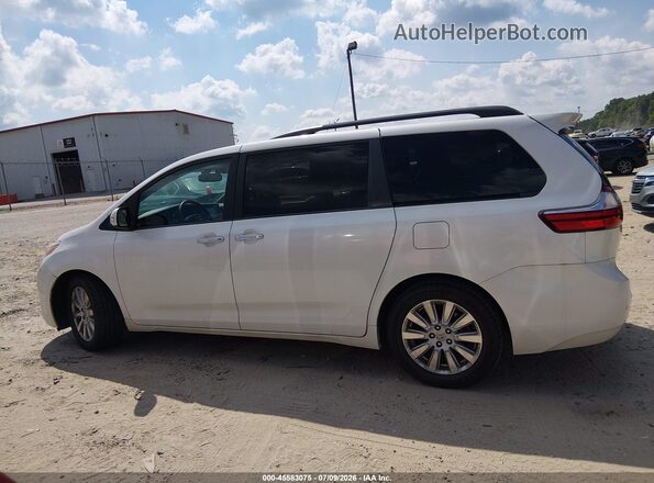 5TDYZ3DC3HS893577 2017 TOYOTA SIENNA White 360 interior view