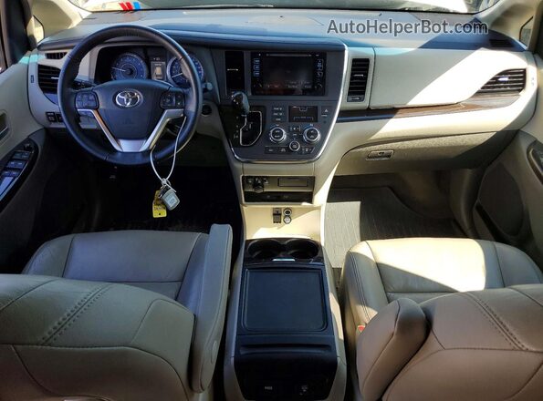5TDYZ3DC3HS894521 2017 TOYOTA SIENNA White Dashboard view