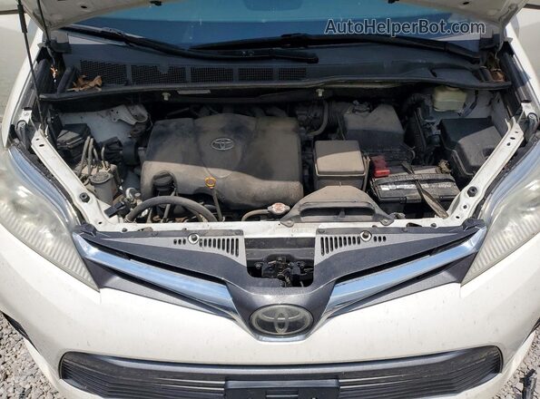 5TDYZ3DC3JS910058 2018 TOYOTA SIENNA White Widok komory silnika