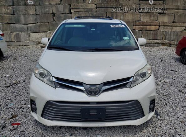 5TDYZ3DC3JS910058 2018 TOYOTA SIENNA White Widok z przodu