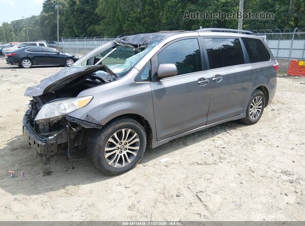 5TDYZ3DC3JS951998 2018 TOYOTA SIENNA Gray Front left