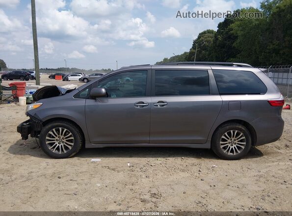 5TDYZ3DC3JS951998 2018 TOYOTA SIENNA Gray 360 interior view