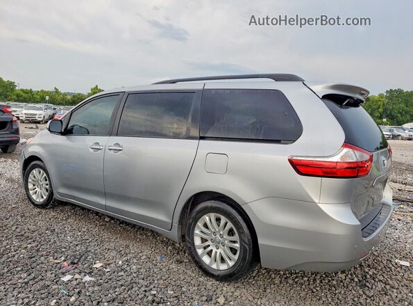 5TDYZ3DC4HS809735 2017 TOYOTA SIENNA Silver Tył lewy