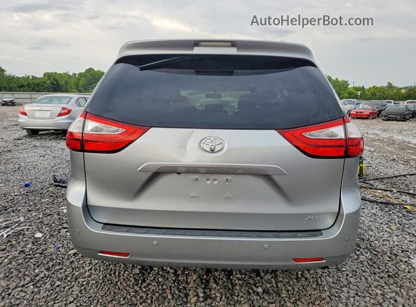 5TDYZ3DC4HS809735 2017 TOYOTA SIENNA Silver Widok z tyłu