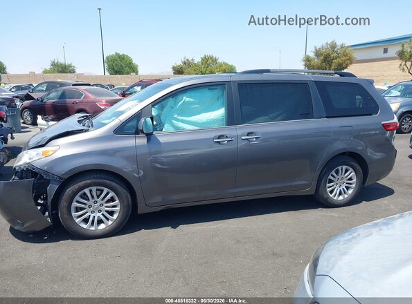 5TDYZ3DC4HS837616 2017 TOYOTA SIENNA Gray Widok wnętrza 360 stopni