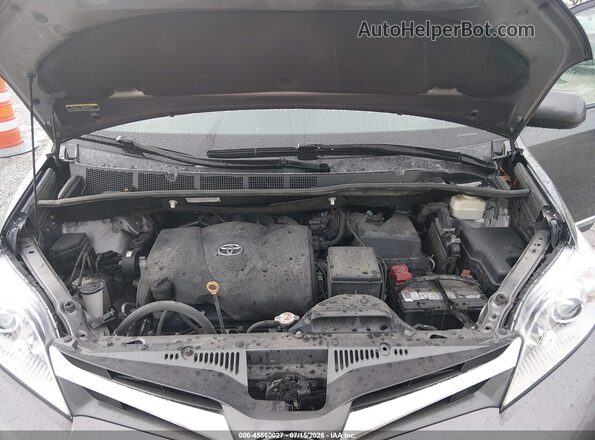 5TDYZ3DC4LS053770 2020 TOYOTA SIENNA Gray Rear view