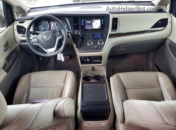 5TDYZ3DC5HS771416 2017 TOYOTA SIENNA Burgundy Вид панелі приладів
