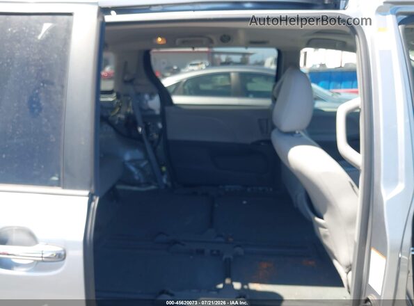 5TDYZ3DC5HS788409 2017 TOYOTA SIENNA Silver VIN კოდის სტიკერის ხედი