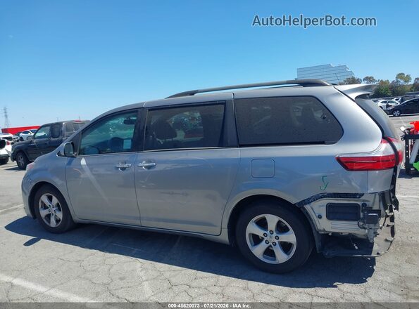 5TDYZ3DC5HS788409 2017 TOYOTA SIENNA Silver 