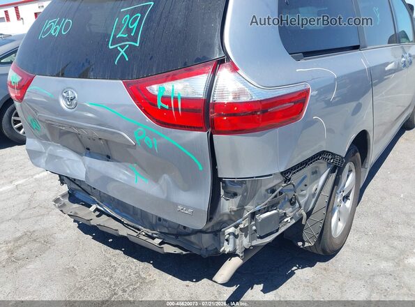 5TDYZ3DC5HS788409 2017 TOYOTA SIENNA Silver 