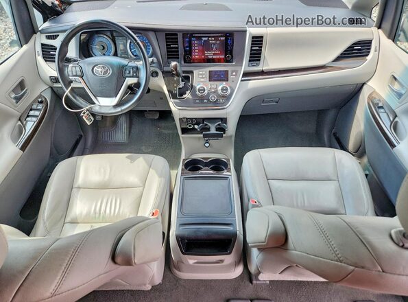 5TDYZ3DC5HS869183 2017 TOYOTA SIENNA Black Widok deski rozdzielczej