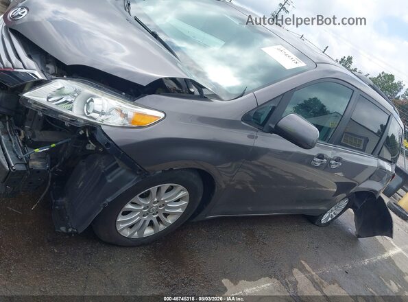 5TDYZ3DC5HS892298 2017 TOYOTA SIENNA Gray Widok wnętrza 360 stopni