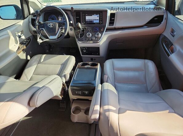 5TDYZ3DC5JS914578 2018 TOYOTA SIENNA Gray Dashboard view