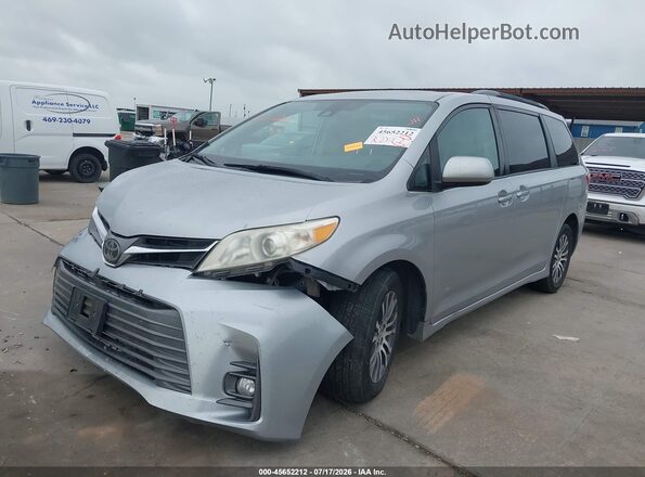 5TDYZ3DC5JS939819 2018 TOYOTA SIENNA Silver Передня ліва чверть