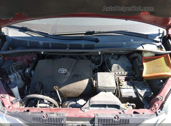 5TDYZ3DC6HS849976 2017 TOYOTA SIENNA Red უკანა ხედი