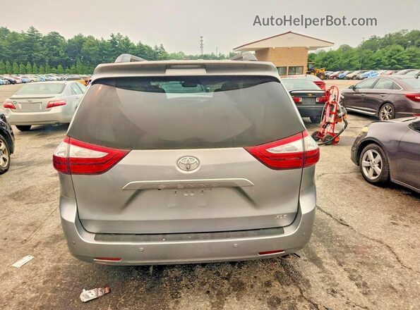 5TDYZ3DC6HS851405 2017 TOYOTA SIENNA Silver Widok z tyłu