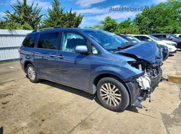 5TDYZ3DC7HS852322 2017 TOYOTA SIENNA Blue Front right