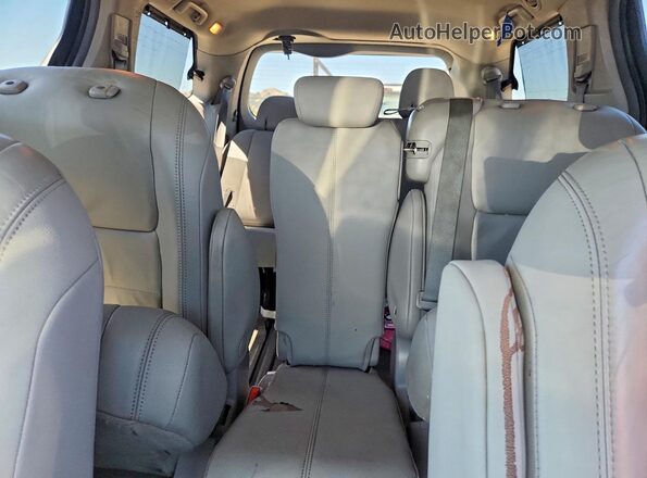 5TDYZ3DC8JS928331 2018 TOYOTA SIENNA Blue Vista de los asientos traseros