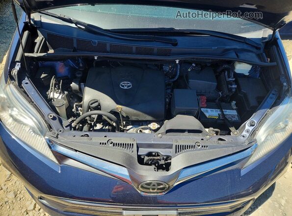 5TDYZ3DC8JS928331 2018 TOYOTA SIENNA Blue Vista del compartimento del motor