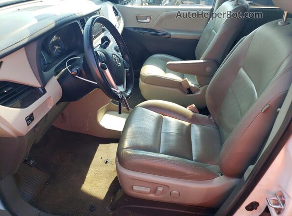 5TDYZ3DC8JS929558 2018 TOYOTA SIENNA White წინა სალონის ხედი