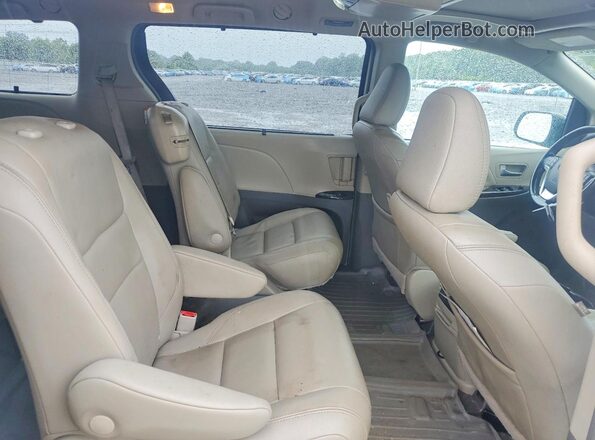 5TDYZ3DC8JS943458 2018 TOYOTA SIENNA White Вид задньої частини салону