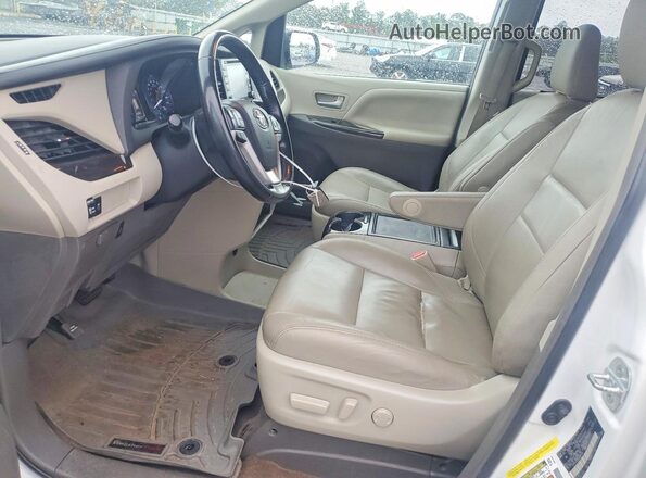 5TDYZ3DC8JS943458 2018 TOYOTA SIENNA White Вид салону спереду