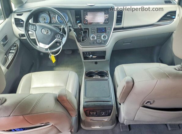 5TDYZ3DC8LS061208 2020 TOYOTA SIENNA Gray Вид панелі приладів