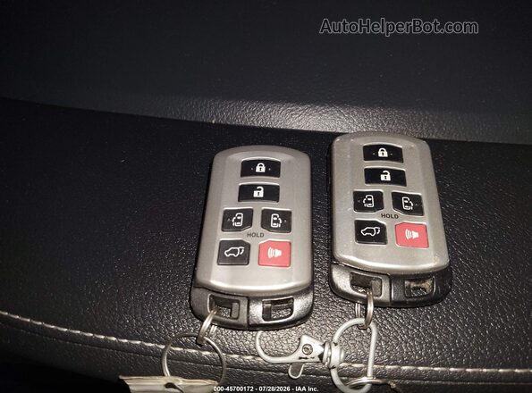 5TDYZ3DC8LS088005 2020 TOYOTA SIENNA Gray Вид панелі приладів