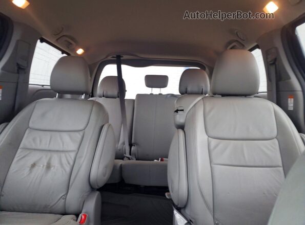 5TDYZ3DC9JS919539 2018 TOYOTA SIENNA Black Widok tylnych siedzeń