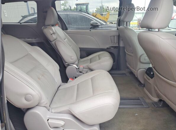 5TDYZ3DC9JS919539 2018 TOYOTA SIENNA Black Widok wnętrza z tyłu