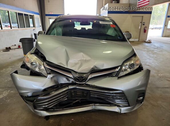 5TDYZ3DC9KS999622 2019 TOYOTA SIENNA Silver Front view