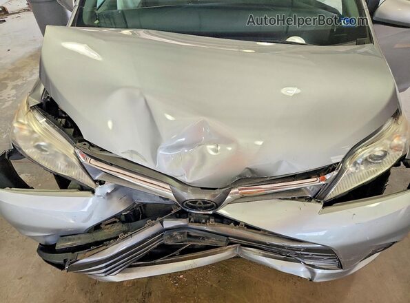 5TDYZ3DC9KS999622 2019 TOYOTA SIENNA Silver Engine compartment view