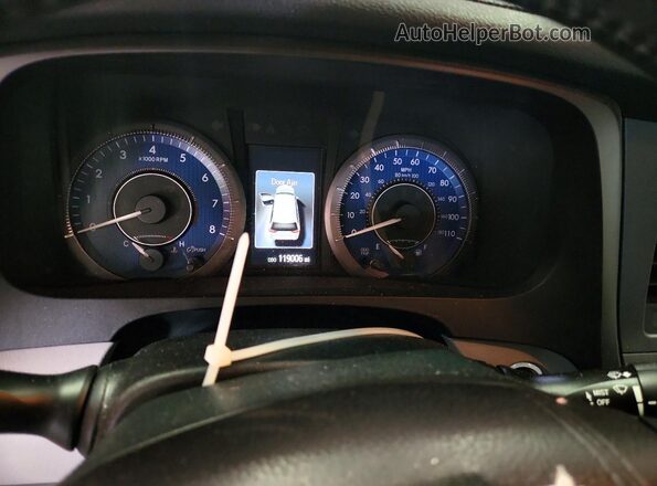 5TDYZ3DC9KS999622 2019 TOYOTA SIENNA Silver Instrument cluster view