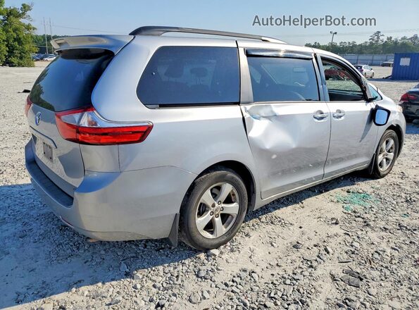 5TDYZ3DCXHS779737 2017 TOYOTA SIENNA Silver Trasero derecho
