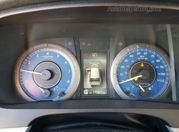 5TDYZ3DCXHS779737 2017 TOYOTA SIENNA Silver Vista del cuadro de instrumentos