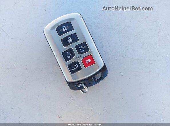 5TDYZ3DCXHS897786 2017 TOYOTA SIENNA Beige Widok deski rozdzielczej